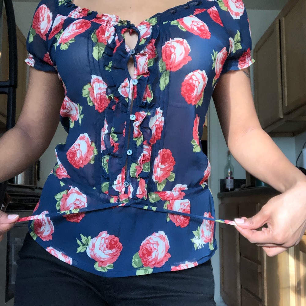 SHEER FLORAL TOP